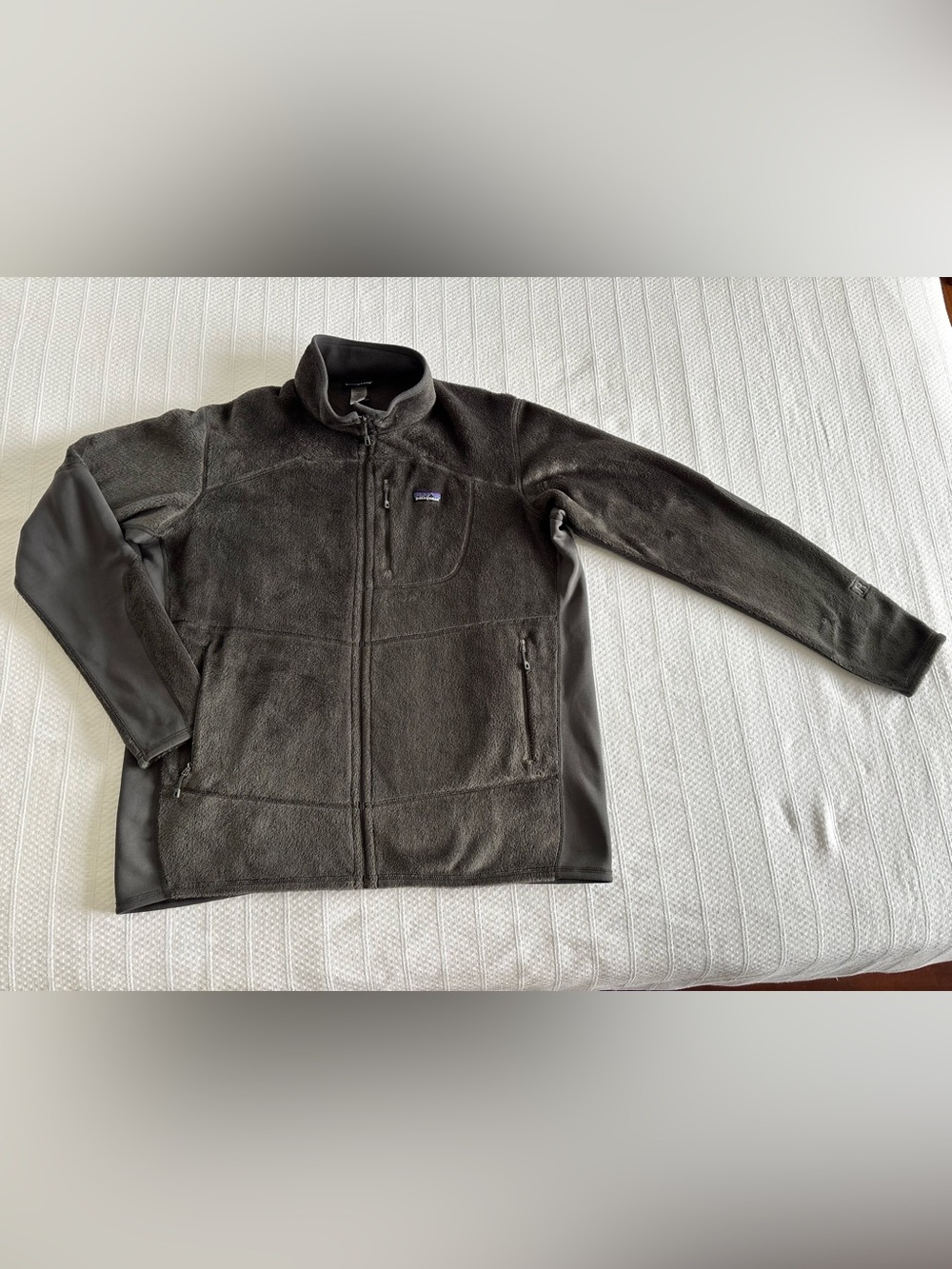 Patagonia Men's Full-Zip Fleece Jacket - Charcoal Gray